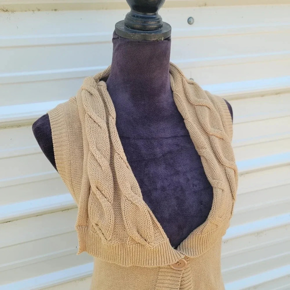 Chadwicks Cardigan Womens Beige Tan Single Button Sleeveless Knit Cover Top Sz M - Picture 3 of 11